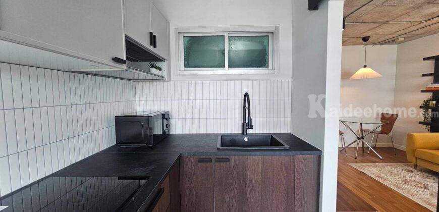 One Thonglor Station 31 sq.m. Studio Loft, 200m from BTS Thong Lo behind T-One. High Yield 8%+, fully furnished, only 3.65 MB.