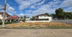 ที่ดิน 85 ตร.ว. ถมแล้ว หมู่บ้านปาริชาติ แปลงมุม ขายถูก ราคาต่ำกว่าประเมิน