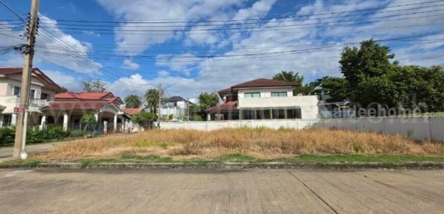 ที่ดิน 85 ตร.ว. ถมแล้ว หมู่บ้านปาริชาติ แปลงมุม ขายถูก ราคาต่ำกว่าประเมิน