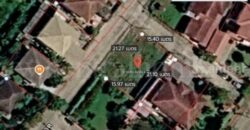 ที่ดิน 85 ตร.ว. ถมแล้ว หมู่บ้านปาริชาติ แปลงมุม ขายถูก ราคาต่ำกว่าประเมิน