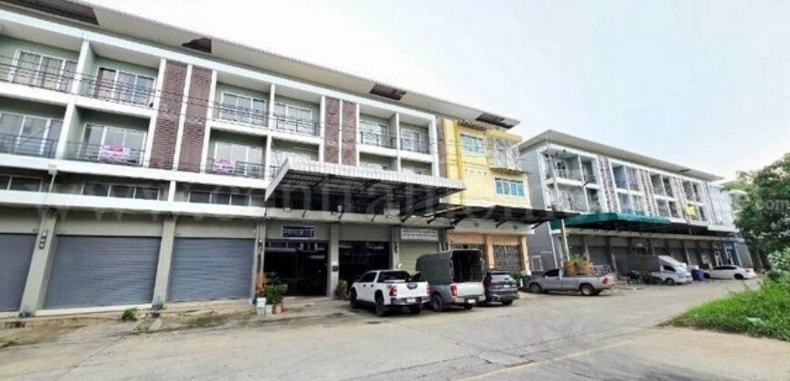 อาคารพาณิชย์ 3.5 ชั้น 2 คูหา ย่านตลาดไท ทำเลดีถูกมาก