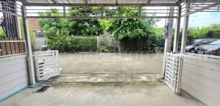 ทาวน์โฮม โกลเด้น ทาวน์ รัตนาธิเบศร์ รถไฟฟ้า-บางพูล ใหม่พร้อมอยู่