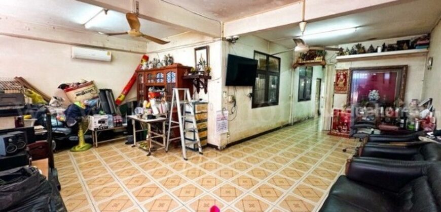 ทาวน์เฮ้าส์ 3 ชั้น 52 ตร.วา สาธุประดิษฐ์ 16 บางคอแหลม(บางรัก) ราคาถูกที่สุดในระแวก