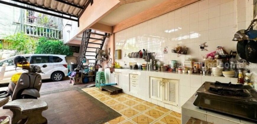 ทาวน์เฮ้าส์ 3 ชั้น 52 ตร.วา สาธุประดิษฐ์ 16 บางคอแหลม(บางรัก) ราคาถูกที่สุดในระแวก