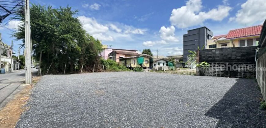 ขายที่ดิน ลาดพร้าว 101 แยก 46 ถมแล้ว 96 ตร.ว. ราคาเพียง 48,000 บาท/ตารางวา เท่านั้น รับประกันเลยว่าถูกกว่านี้ไม่มีอีกแล้ว เข้าซอยเพียงแค่ 350 เมตร