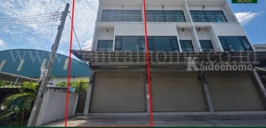 อาคารพาณิชย์ 3 ชั้น ซอย แบริ่ง 48 (อาคารสร้างเอง)
