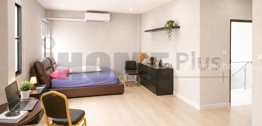 บ้านเดี่ยว Home office+โกดังสินค้า รามอินทรา5 แยก 18