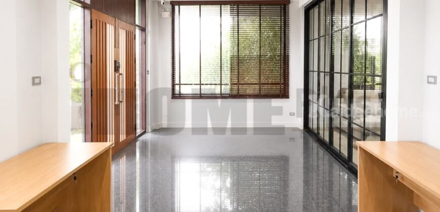บ้านเดี่ยว Home office+โกดังสินค้า รามอินทรา5 แยก 18