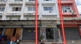 ตึกแถว 3.5 ชั้น รีโนเวทแล้ว ต่อเติมพื้นที่ใช้สอย ถ.พุทธมณฑลสาย 5