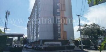 คอนโด เดอะ ทรี ลาดพร้าว (ลาดพร้าว – วังหิน) ชั้นล่างสุด ทำเลทองค้าขาย