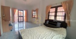 ให้เช่าบ้านเดี่ยว2ชั้น เลี้ยงสัตว์ได้ หมู่บ้านกีรติ 5 บ้านสวน 9 ซ.1 ใกล้โรงเรียนจั่นอนุสรณ์  ต.บ้านสวน อ.เมืองชลบุรี จ.ชลบุรี