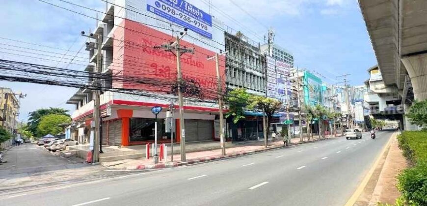 อาคารพาณิชย์ ปากซอยเพชรเกษม66 ติดรถไฟฟ้า MRT สถานีบางแค : Phetkasem66