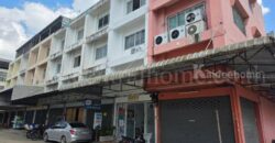 ตึกแถว 3.5 ชั้น รีโนเวทแล้ว ต่อเติมพื้นที่ใช้สอย ถ.พุทธมณฑลสาย 5