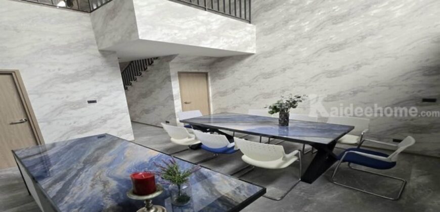 รหัสC7301 ให้เช่าทาวน์โฮม3.5ชั้น ตกแต่งใหม่ ไม่เคยเข้าอยู่ PRIVATE LUXURY เธอร์ ลาดพร้าว 93