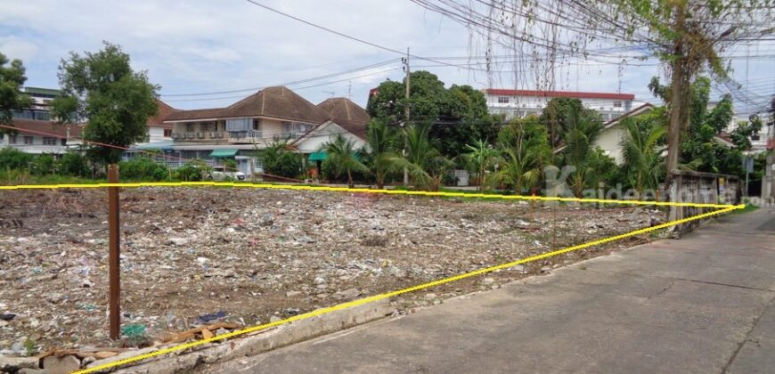 🚩 ขาย ที่ดิน 1 ไร่ แปลงหัวมุม ถนนจักกะพาก ตรงข้ามโรงพยาบาลสมุทรปราการ เข้าซอยเพียง 180 เมตร