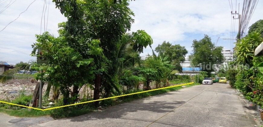 🚩 ขาย ที่ดิน 1 ไร่ แปลงหัวมุม ถนนจักกะพาก ตรงข้ามโรงพยาบาลสมุทรปราการ เข้าซอยเพียง 180 เมตร