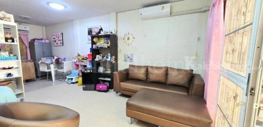 ทาวน์โฮม 2 ชั้น ซื่อตรง สายไหม บ้านพร้อมอยู่ ถูกสุดในโครงการ