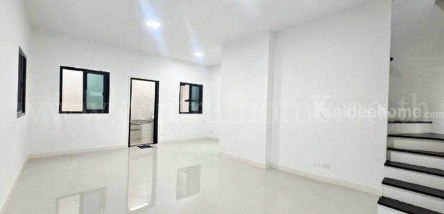 ทาวน์โฮม 2 ชั้น ภัทรไพรเวท 2 เฟส 3 หลังมุม ต้นโครงการ บ้านใหม่เหมือนมือ 1