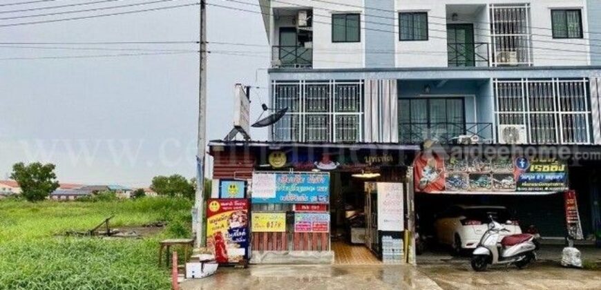 อาคารพาณิชย์ 3 ชั้น 25.4 ตร.ว. บางปะอิน