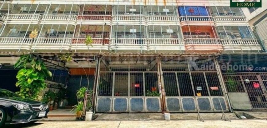 อาคารพาณิชย์ 3.5 ชั้น ลาดพร้าววังหิน 26 เนื้อที่ 24 ตร.วา ราคาถูกมาก – ลาดพร้าว