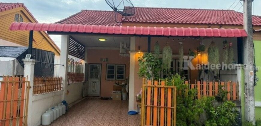 ขายทาวน์เฮ้าส์ชั้นเดียว หมู่บ้านชนะสุ 5 สามพราน นครปฐม หลังโรงเรียนนายร้อย โทร 090-078-2792