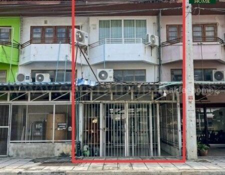 อาคารพาณิชย์ 2.5 ชั้น 19 ตรว. ติดถนน สามารถทำธุรกิจค้าขายได้