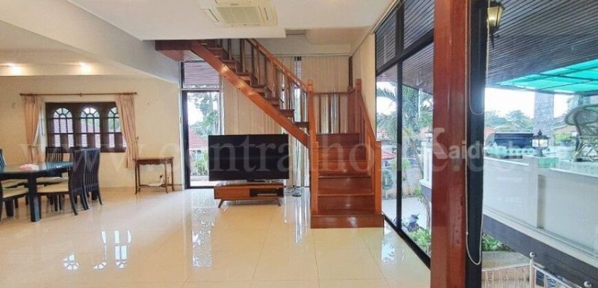 บ้านเดี่ยว พูลวิลล่า 3 ชั้น ซ.เทพนิมิตร บางละมุง สำหรับพักอาศัย หรือลงทุนปล่อยเช่า ราคาถูกมาก