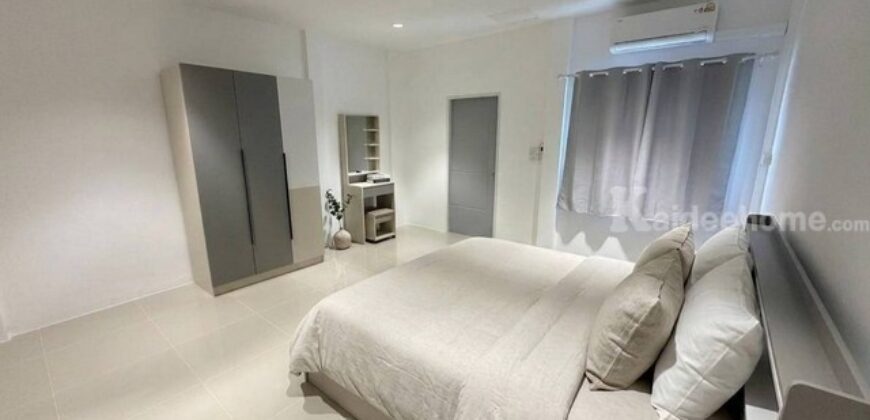 รหัสC7329 ให้เช่าทาวน์โฮม 2 ชั้น ตกแต่งใหม่พร้อมเฟอร์นิเจอร์ใหม่ทั้งหลัง สุขุมวิท 101/1 ซอยวชิรธรรมสาธิต