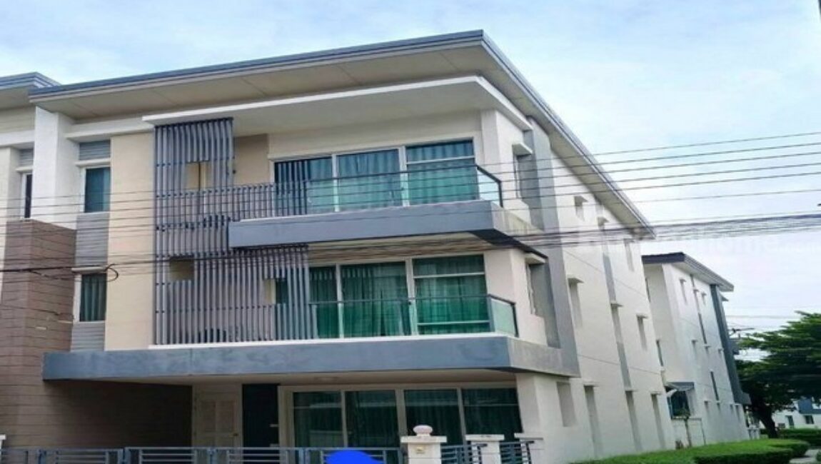 รหัสC7333 ให้เช่าทาวน์โฮม 3ชั้น Town Avenue ศรีนครินทร์ ซอยอ่อนนุช 68 ใกล้รถไไฟฟ้าสถานีศรีนุช