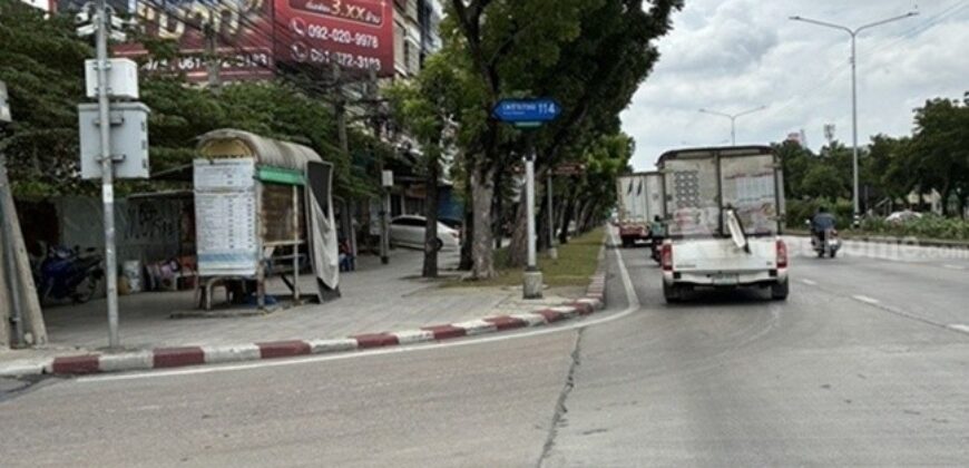 ขายที่ดินถมแล้ว เนื้อที่ 1 ไร่ ซ.เพชรเกษม 114 หนองเขม