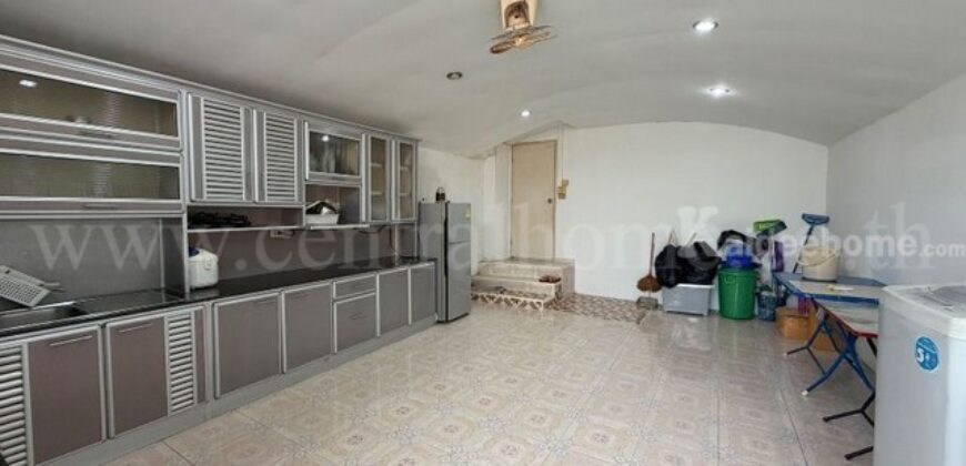 ทาวน์โฮม 3 ชั้น หมู่บ้านนารารมย์ บางกรวย ใกล้วัดชลอ