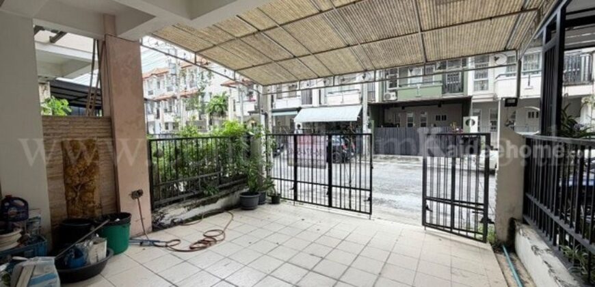 ทาวน์โฮม 3 ชั้น หมู่บ้านนารารมย์ บางกรวย ใกล้วัดชลอ