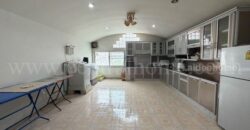 ทาวน์โฮม 3 ชั้น หมู่บ้านนารารมย์ บางกรวย ใกล้วัดชลอ