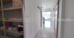 อาคารพาณิชย์ 3 ชั้น 2 คูหา รีโนเวทพร้อมอยู่ ติดถนน ซอยมังกร-ขันดี
