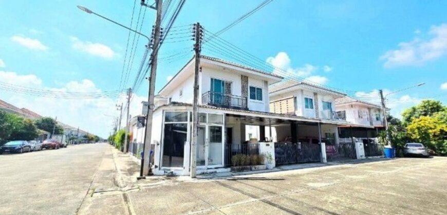 บ้านแฝด เดอะ ไนน์ รังสิต-คลอง 9 ใกล้ถนนวงแหวนรอบนอก หลังมุม เหมาะสำหรับเปิดร้าน