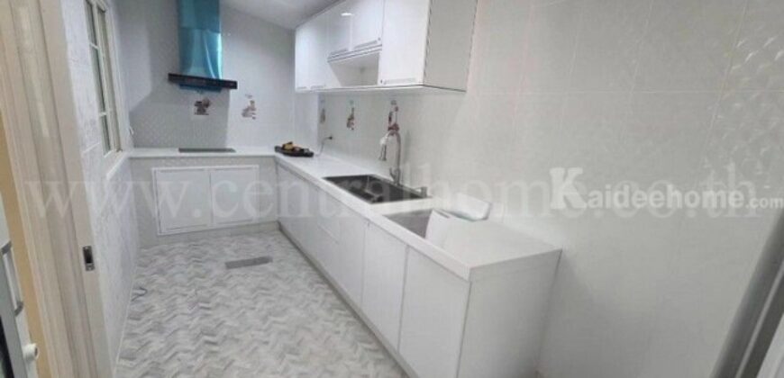 ทาวน์โฮม โกลเด้น ทาวน์ ศิริราช-ราชพฤกษ์ บ้านใหม่ หลังริม 2 จอด