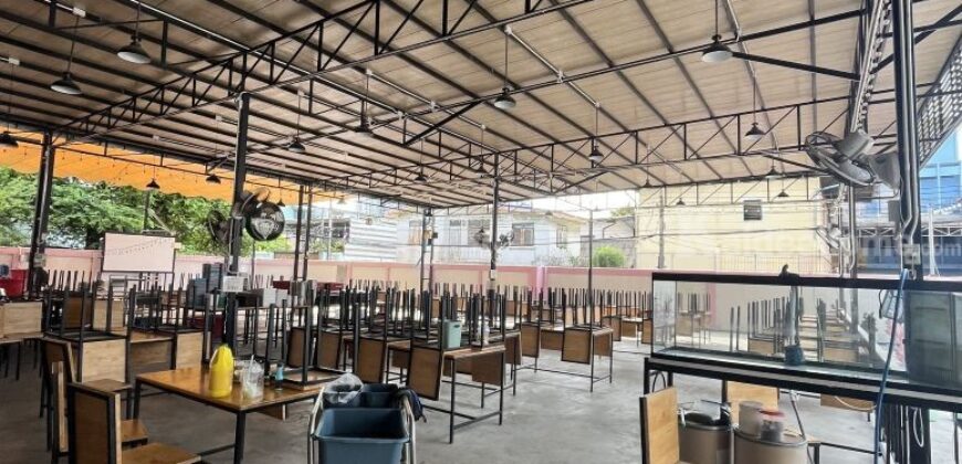 ขายด่วน ที่ดินติดถนนพร้อมอาคาร 4 ชั้น อยู่หัวมุม ถนนจันทน์ 43 (สาทร–พระราม 3) ทำเลดีมาก