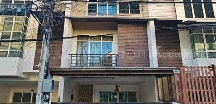 ทาวน์โฮม 3.5 ชั้น เดอะ รูฟ แจ้งวัฒนะ บ้านสวยพร้อมอยู่ ราคาถูกที่สุดในโครงการ