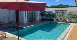 Luxury villa with a private swimming pool for sale in Phuket City. Conveniently located near shopping areas, Robinson, and ICONSIAM. For inquiries, please call 096-265-3964